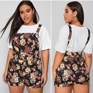 Shein Floral Pocket Front Shorts Overalls - NWOT